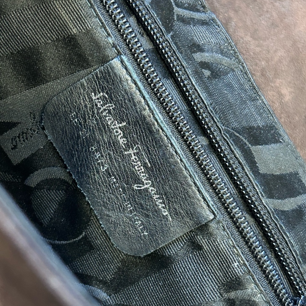 Salvatore Ferragamo Brown Suede bag - Picture 4 of 11